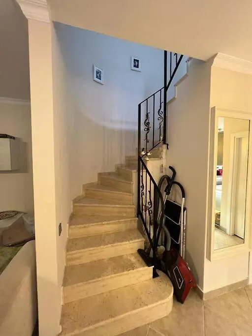 Alacati Carsida, Oezel Havuzlu 4 Odali Villa Çeşme
